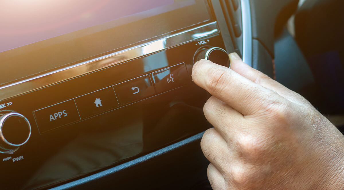 Shoppers Spend a Lot of Time With Radio