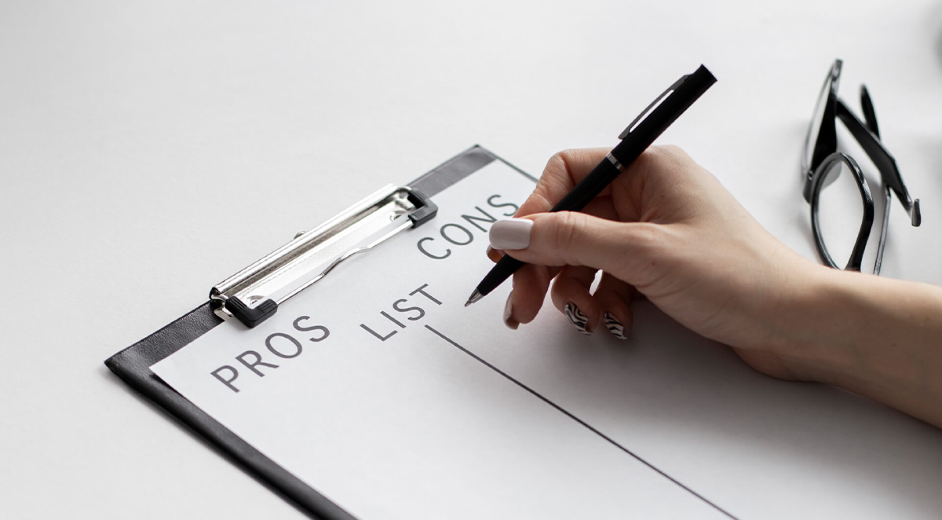 The Advantages and Disadvantages of Radio Advertising